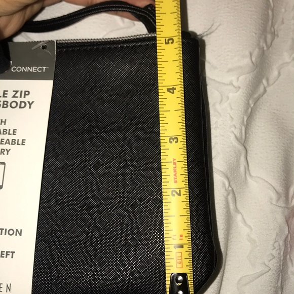 Cute Van Heusen Purse - Picture 5 of 5